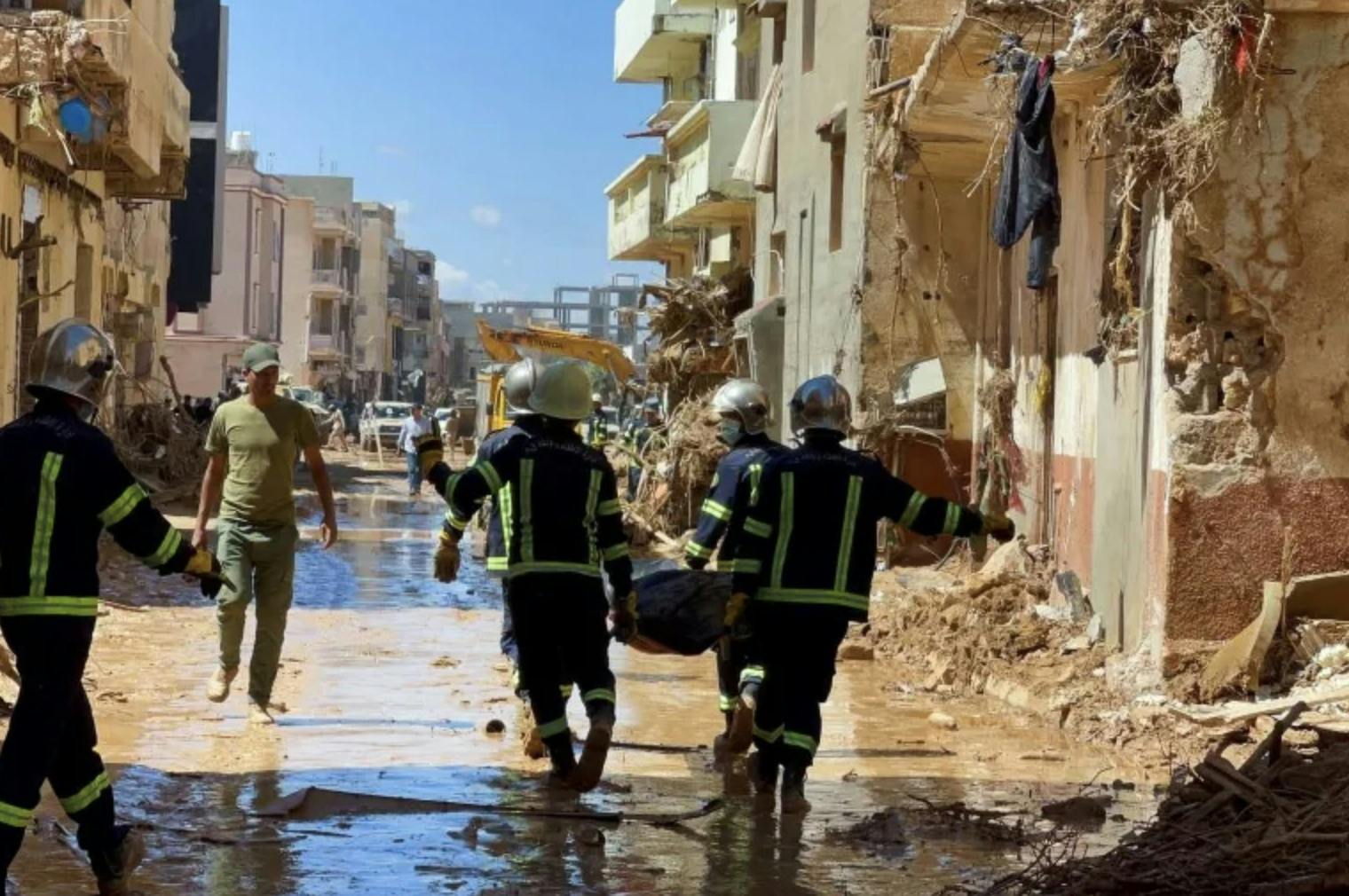 Rakip Hükümetler, Libya'nın Sel Mağdurlarına Yardım İçin İşbirliği Yapıyor